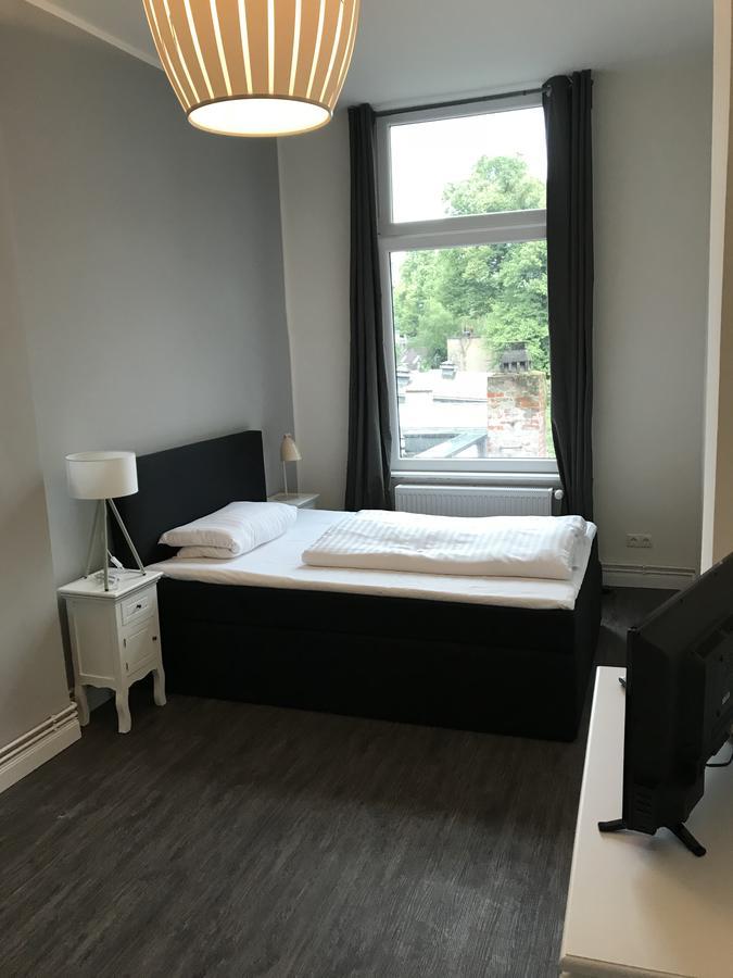 Hotel Fame Am Hauptbahnhof Hamburg